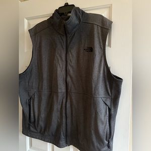 Men’s North Face vest. Charcoal grey, great condition.